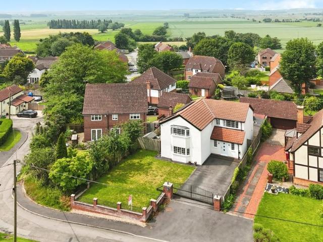 House for sale in Bonby, North Lincolnshire