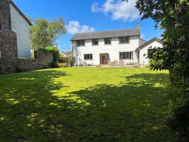 House for sale in Penllyn, Ystradowen
