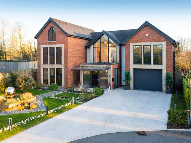 House for sale in Lea, Higher Bartle