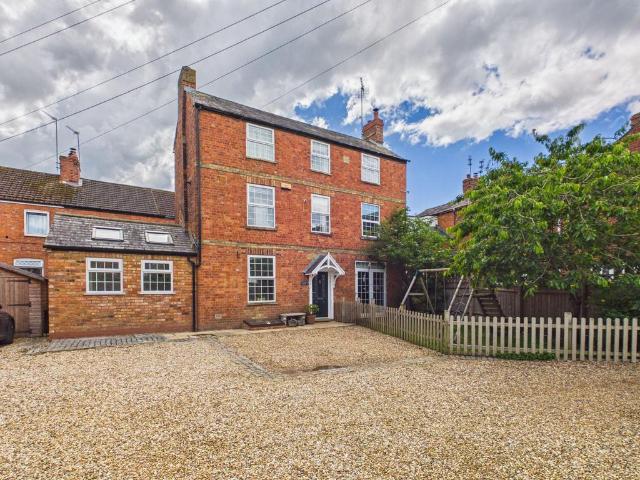 House for sale in Towcester, Northamptonshire