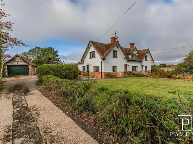 House for sale in Frinton and Walton, Dale Hill