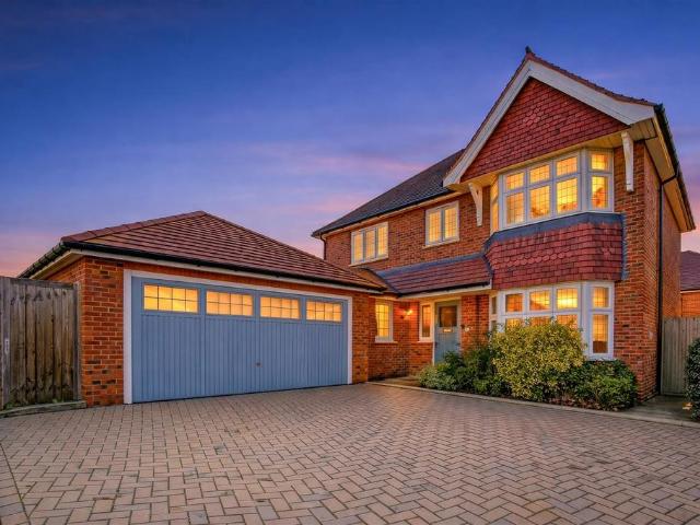 House for sale in Greenhill, The Bridge