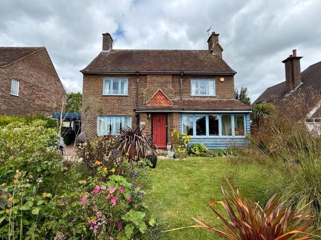 House for sale in Cooden, Heathlands