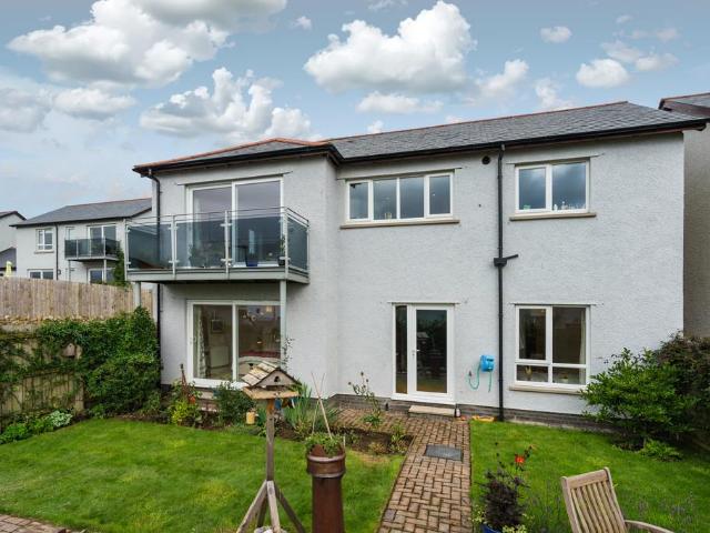 House for sale in Grange-over-sands