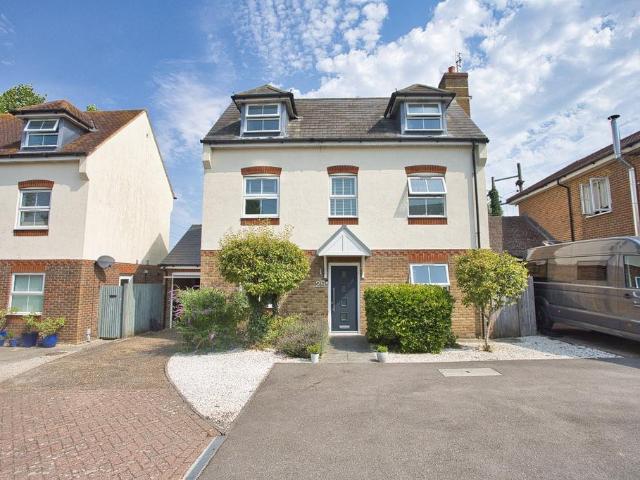 House for sale in Ash, Kent