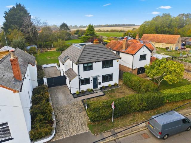 House for sale in Yardley Hastings