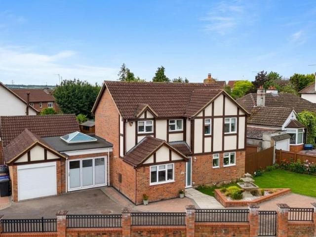 House for sale in Headlands, Northampton