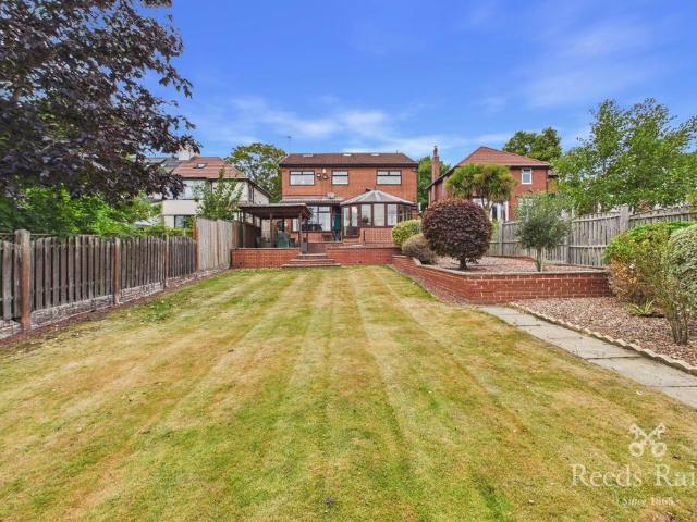 House for sale in Horbury, West Yorkshire