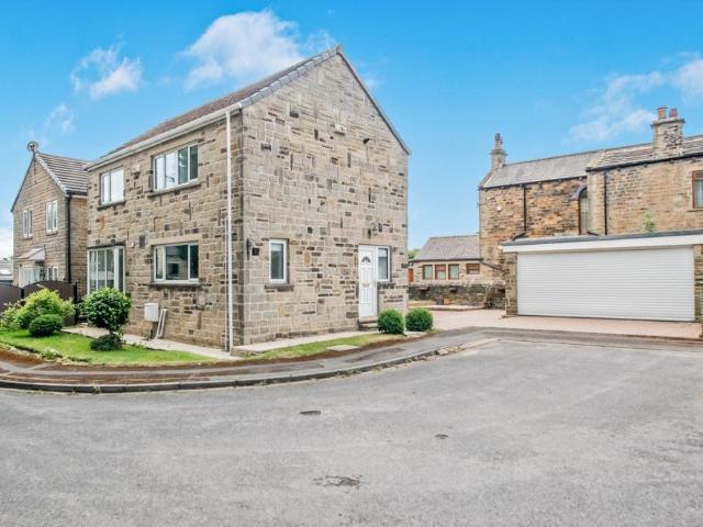 House for sale in Gomersal, West Yorkshire