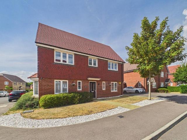 House for sale in Horsham, West Sussex