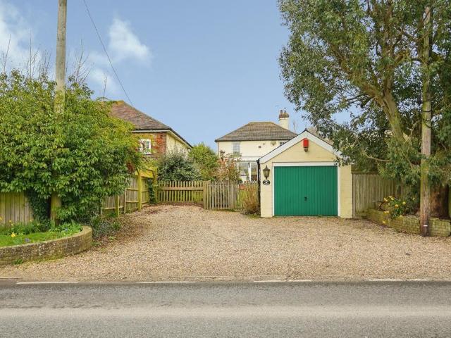 House for sale in South Alkham, Ash