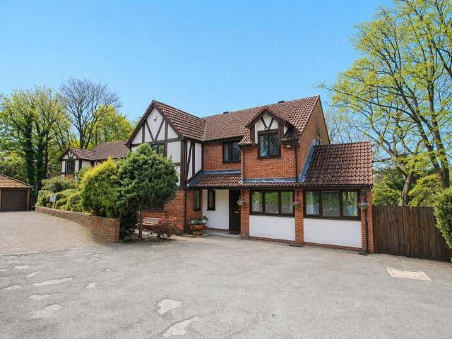 House for sale in Burnedge, Greater Manchester