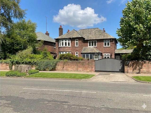 House for sale in Woolton, Liverpool
