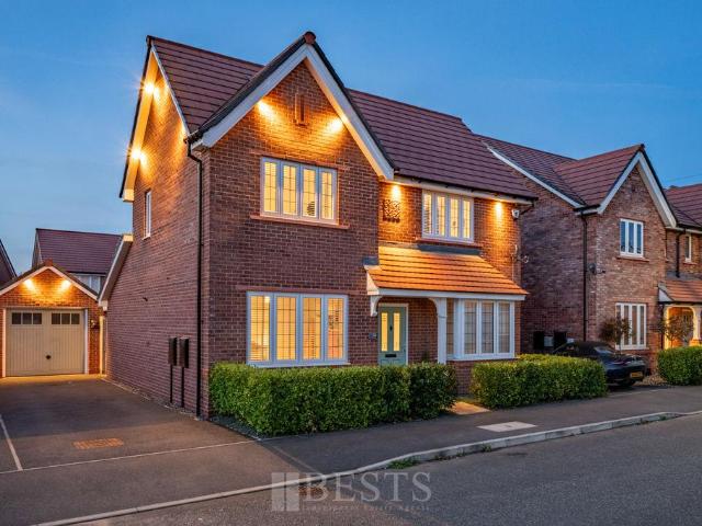 House for sale in Sandymoor, Halton