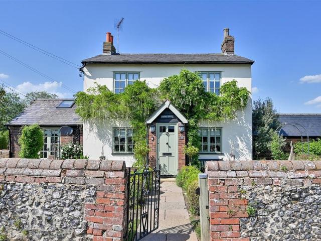 House for sale in King's Walden, Hertfordshire
