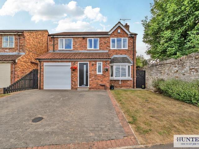 House for sale in Kellingley, North Yorkshire