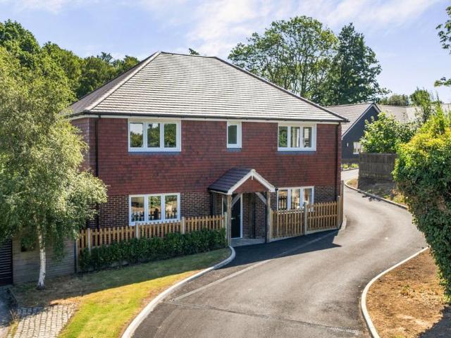 House for sale in Romford, Sandown Park