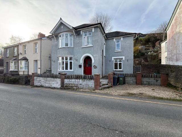 House for sale in Llandysul, Wales