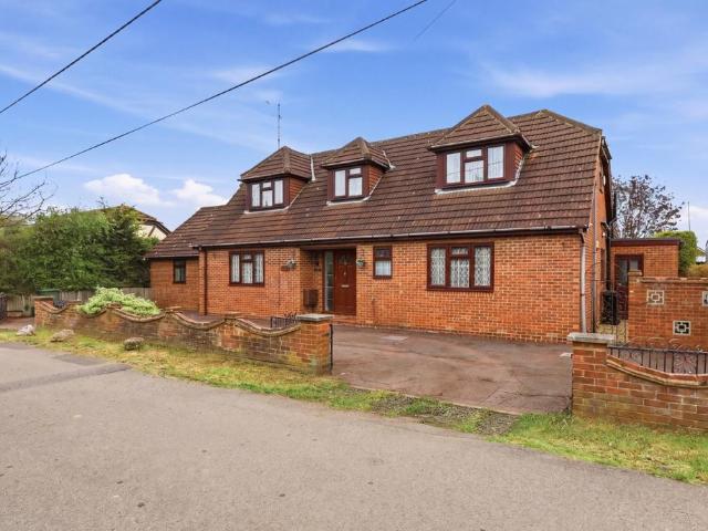 House for sale in Bowers Gifford and North Benfleet, Bowers Gifford