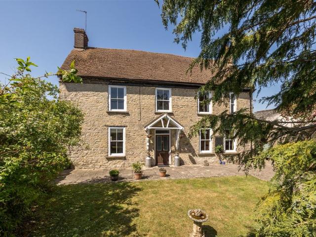House for sale in Evershot, Oxfordshire