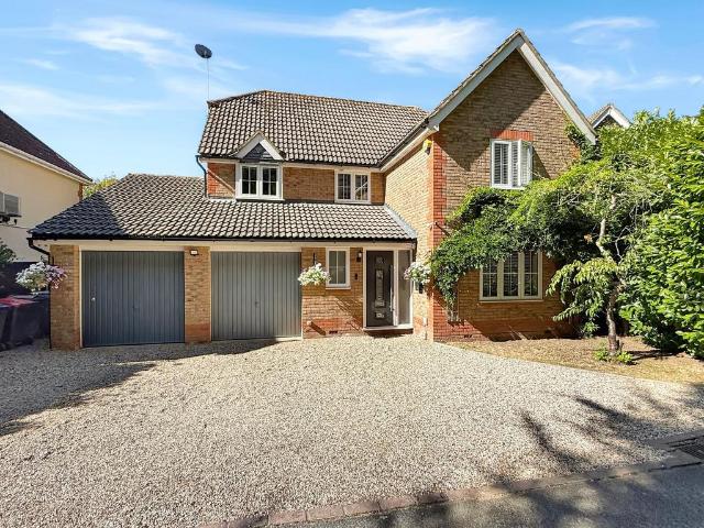 House for sale in Chipping Hill, Essex