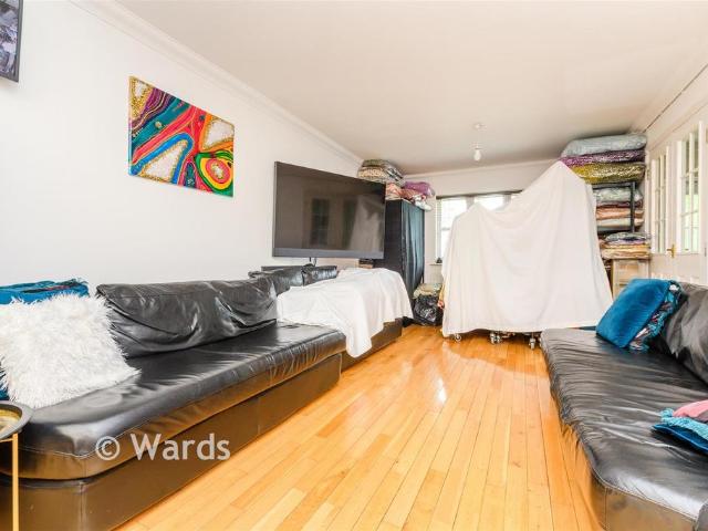 House for sale in Worcester Park Estate, Monks Orchard