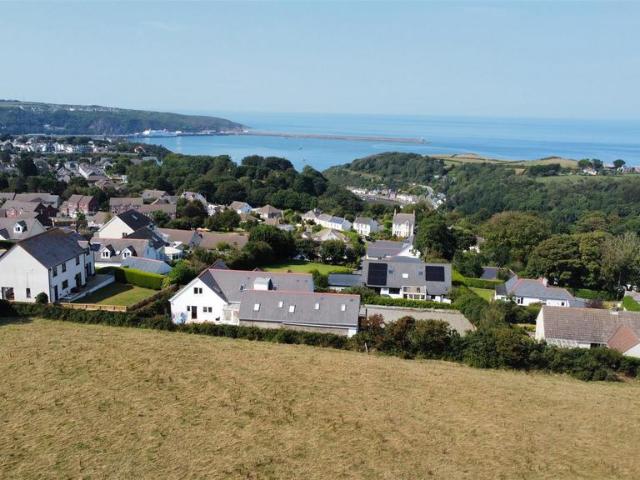 Bungalow for sale in Fishguard and Goodwick, Fishguard