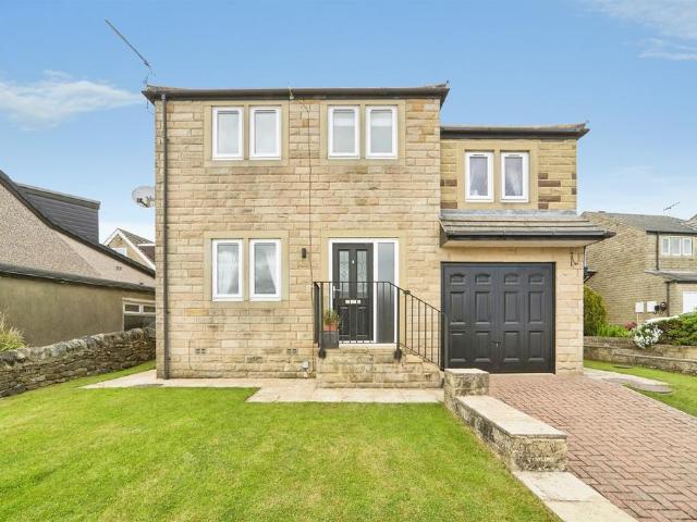 House for sale in Oakworth, West Yorkshire