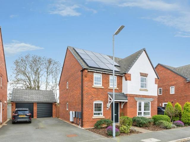 House for sale in Alderminster, Warwickshire
