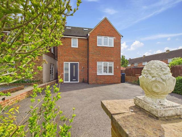 House for sale in Kingston Buci, Fishersgate