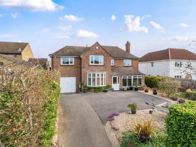 House for sale in South Petherton, Somerset