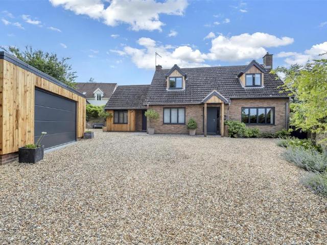 House for sale in Moreton Hall, Chedburgh