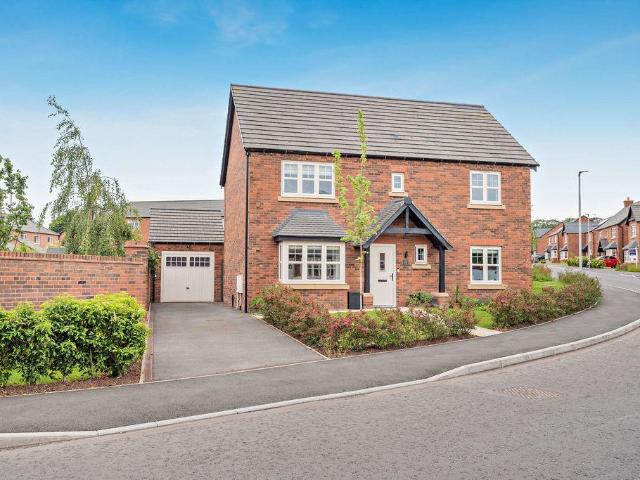 House for sale in Chorlton Lane, Cheshire
