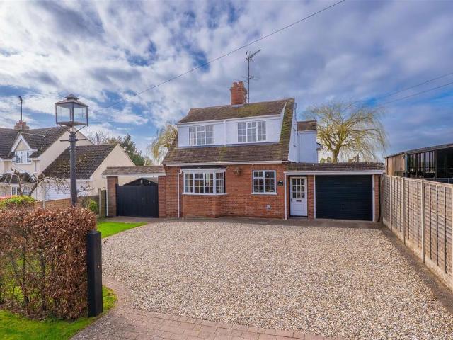 House for sale in Alderminster, Warwickshire