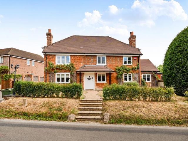 House for sale in Priest Down, Hampshire