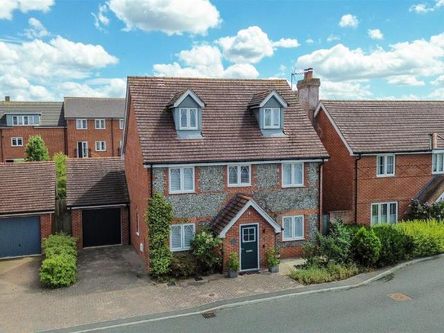 House for sale in Hart, Hampshire