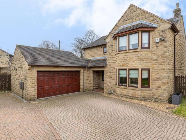 House for sale in Lower Hopton, Mirfield
