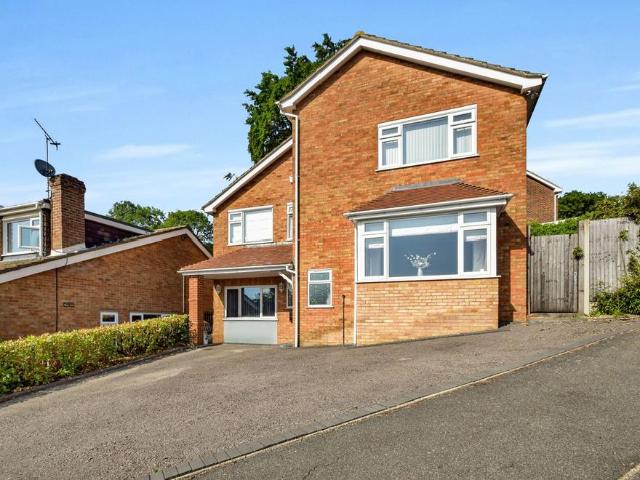 House for sale in Chatham
