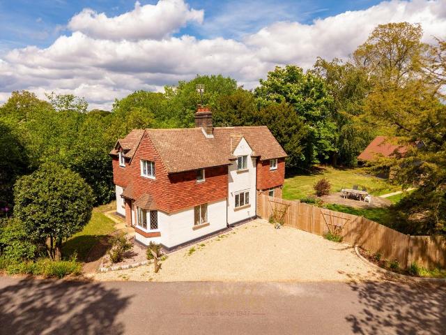 House for sale in Perryfields, West Sussex