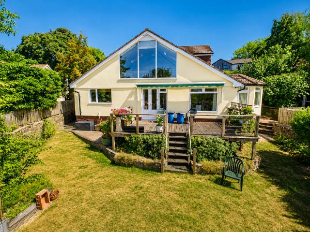 House for sale in Bromsberrow Heath, Gloucestershire