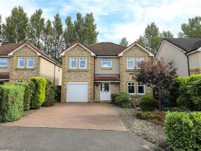 House for sale in Auchmuty, Caskieberran