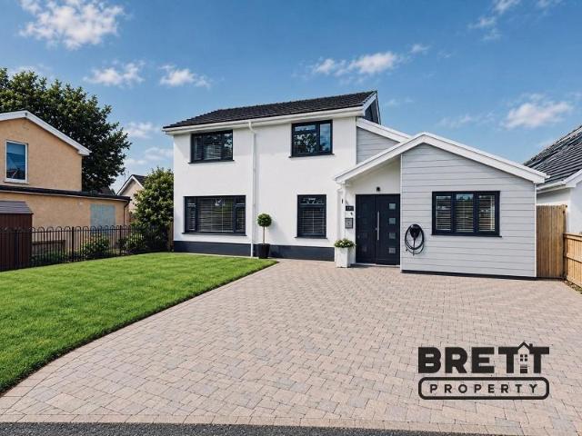 House for sale in Saundersfoot, Pembrokeshire