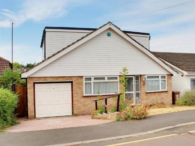 House for sale in Potters Bar, Hertfordshire