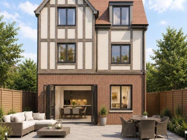 House for sale in Walton, Eastbridge