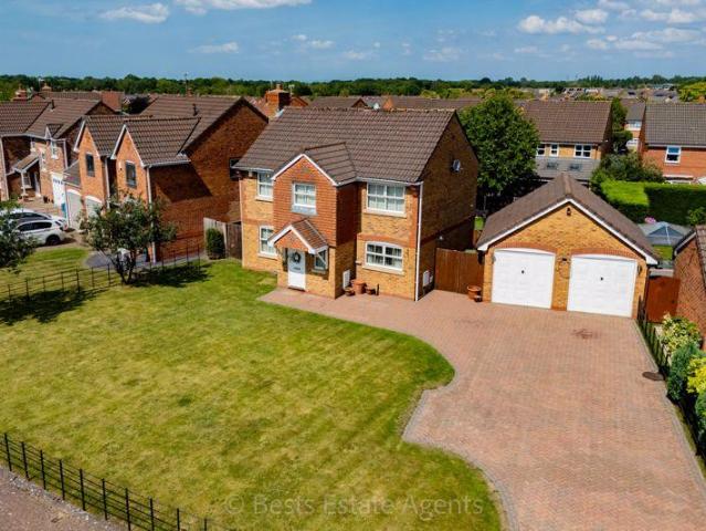 House for sale in Sandymoor, Halton