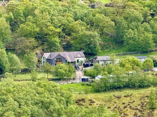 House for sale in Llanddeiniolen, Dinorwig