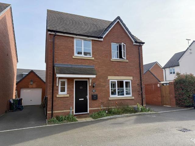 House for sale in Aston Cross, Pamington
