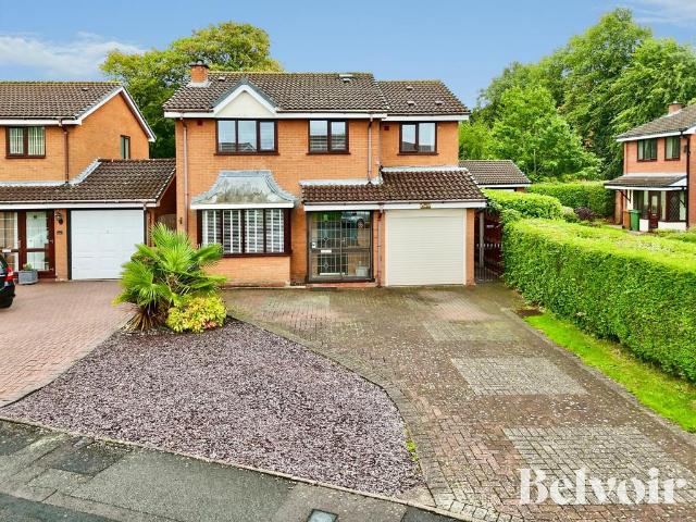 House for sale in Bloxwich, West Midlands