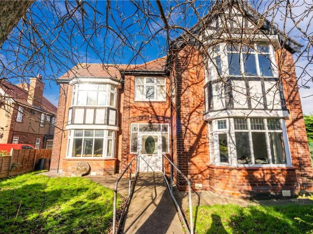 House for sale in Holme Hill, Grimsby