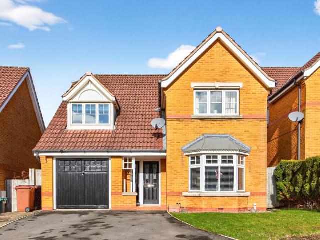 House for sale in Woodkirk, West Yorkshire